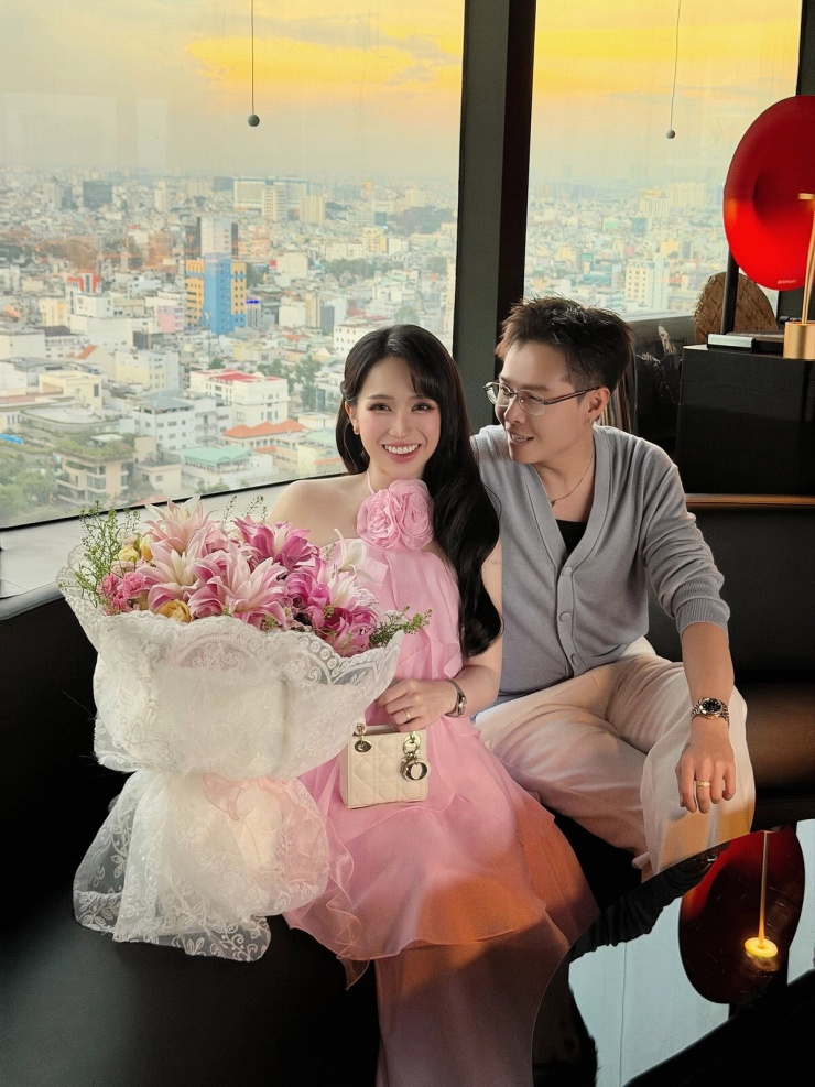 Ảnh sao 15/9: Tiểu thư gia tộc Sơn Kim khoe nhan sắc trong trẻo - 9