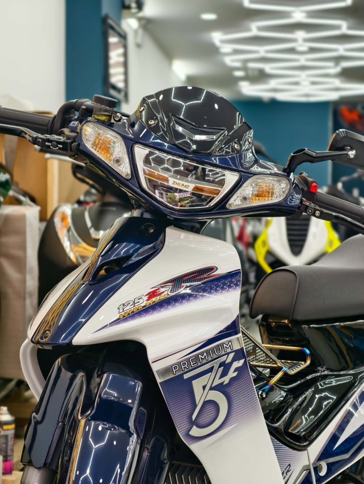 "Siêu cá mập" Yamaha 125ZR Movistar biển ngũ quý 9 được chào bán gần 1 tỷ đồng - 5