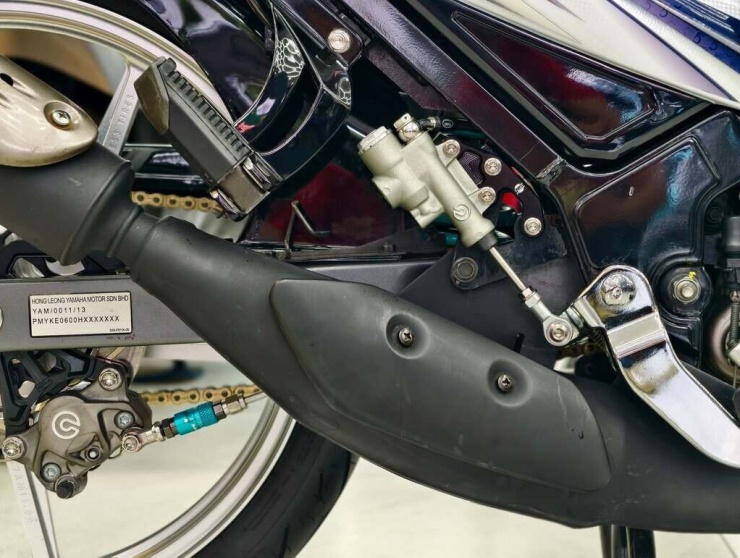"Siêu cá mập" Yamaha 125ZR Movistar biển ngũ quý 9 được chào bán gần 1 tỷ đồng - 9