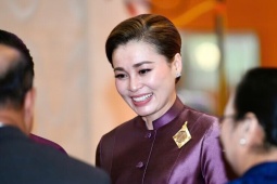 Sự nghiệp đặc biệt của Hoàng hậu Suthida