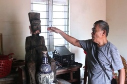 Giải mã pho tượng trôi dạt vào bãi biển Cửa Lò