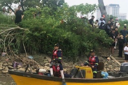 Hưng Yên: Tìm người liên quan vụ phát hiện thi thể trẻ sơ sinh trên sông Trà Lý