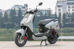 Bất chấp tháng "ngâu", doanh số xe máy Honda vẫn tăng trưởng