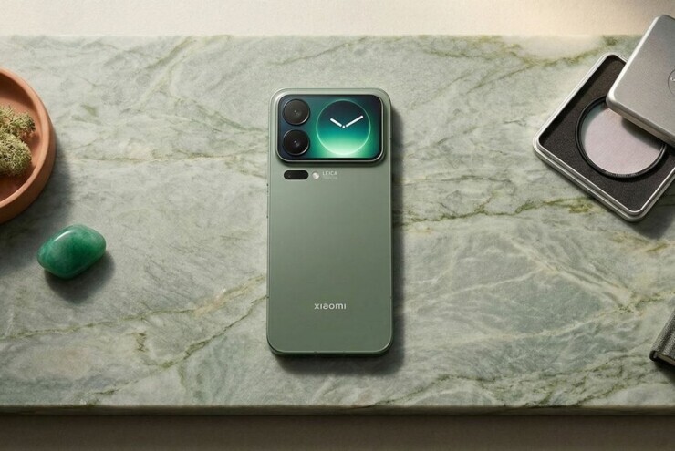 Xiaomi 18 Pro hé lộ màn hình phụ độc đáo tích hợp AI