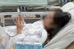 Cháy nhà 5 người chết ở Hà Nội: Người phụ nữ quấn chăn nhảy từ tầng 4 thoát nạn