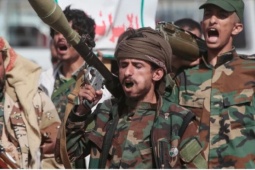 Lý do Houthi dồn sức đánh 2 “yết hầu” chiến lược của Yemen