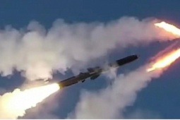 Tên lửa 800 km của Nga sắp xung trận, Ukraine lo “đòn khó đỡ”