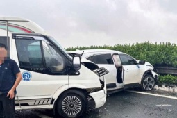 Lạng lách, chèn ép xe khác: Không thể coi là chuyện va chạm giao thông