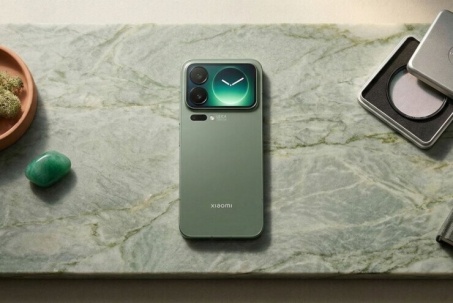 Xiaomi 18 Pro hé lộ màn hình phụ độc đáo tích hợp AI
