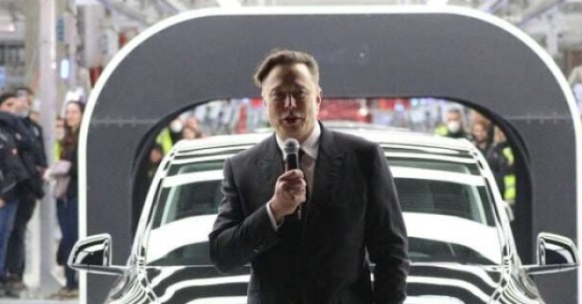 Tesla mở công ty tại Việt Nam: Bán xe hay tính chuyện xây nhà máy?