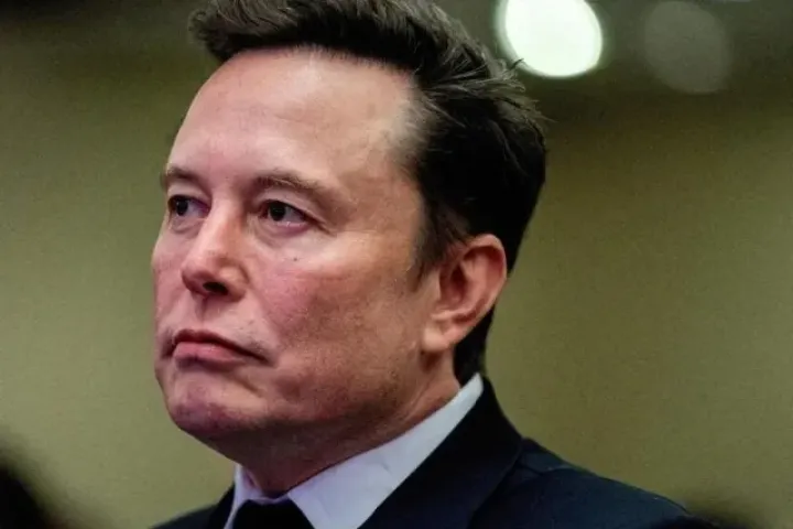 Elon Musk sống ở đâu, sao không ngủ ở nhà?