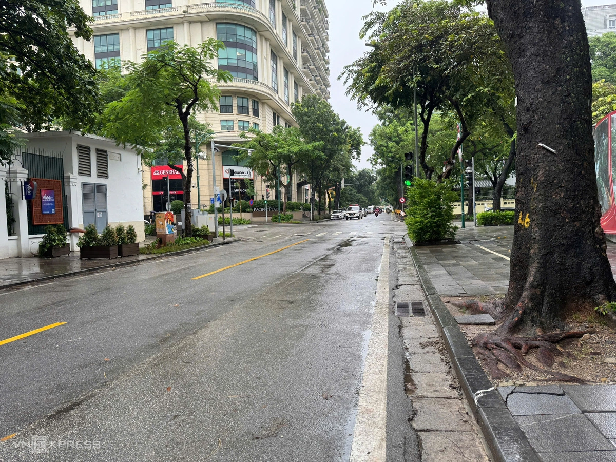 Khu vực phường Hoàn Kiếm không có điểm ngập. Ảnh: Giang Huy
