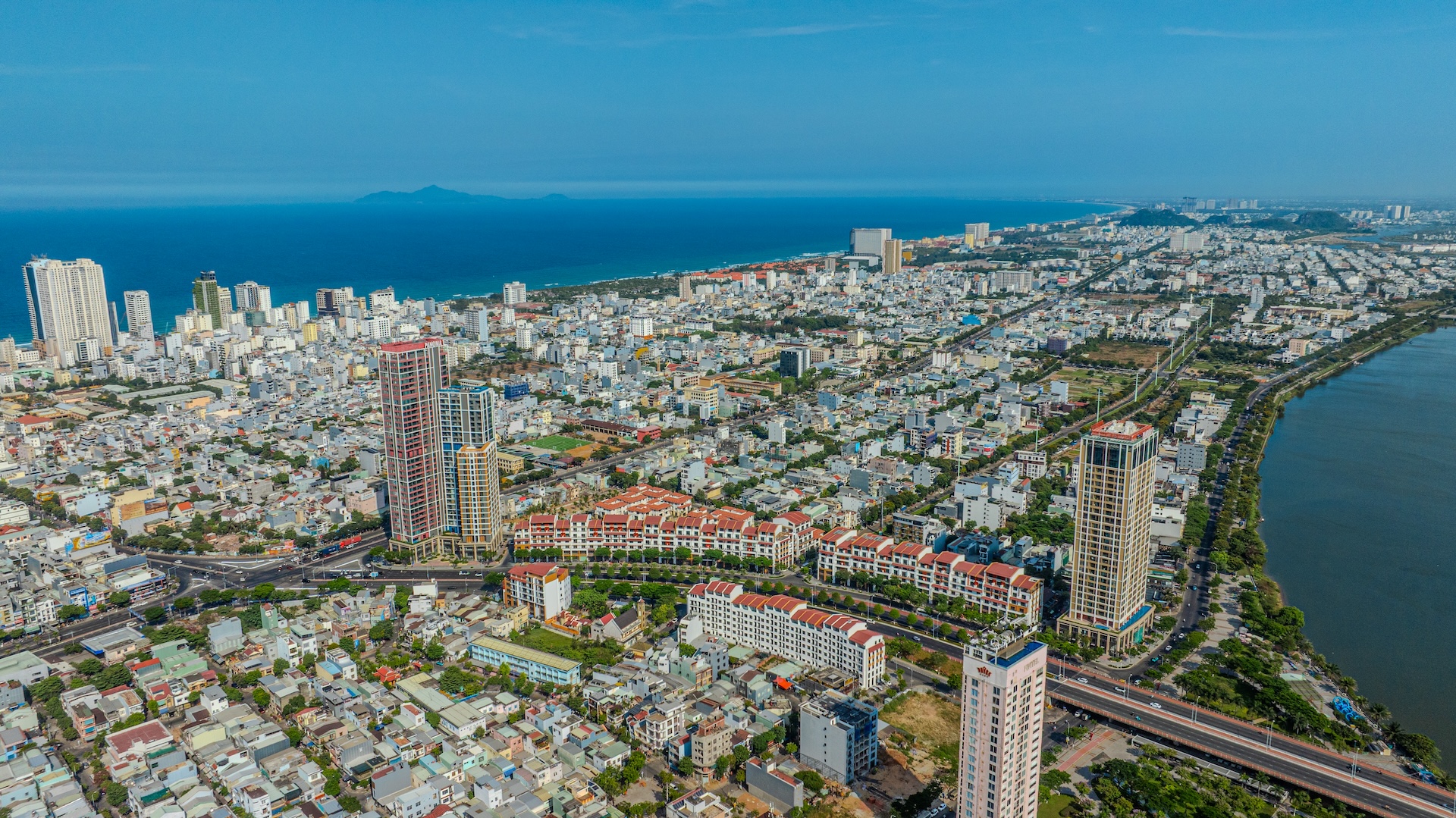Phân khu The Panoma, tổ hợp Sun Cosmo Residence ven sông Hàn ghi nhận mức giá thuê 20-25 triệu đồng mỗi tháng cho căn 1PN. Ảnh: Ánh Dương.