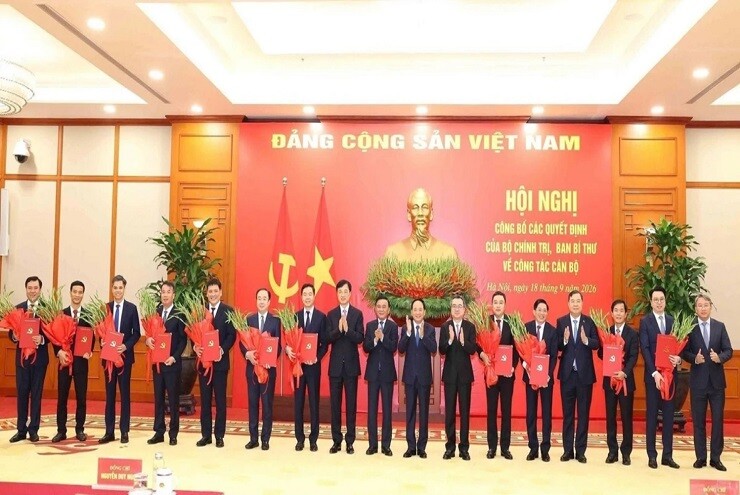 Công bố 12 quyết định của Bộ Chính trị, Ban Bí thư về công tác cán bộ