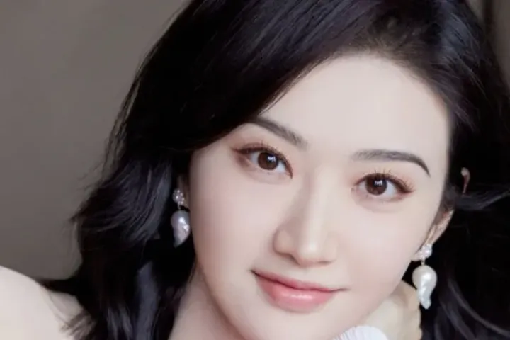 Cảnh Điềm thoát nạn