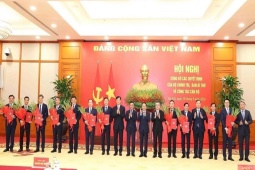 Công bố 12 quyết định của Bộ Chính trị, Ban Bí thư về công tác cán bộ