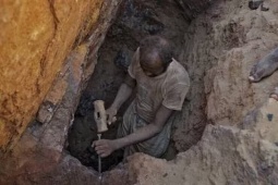 Sập mỏ vàng ở Sudan, ít nhất 82 người chết, hàng chục người mất tích