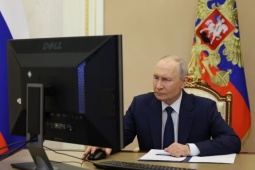 Tổng thống Nga Putin bỏ phiếu trực tuyến bầu Duma Quốc gia