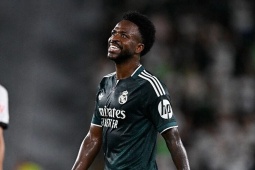 Vinicius thừa nhận "chân gỗ", đánh mất vị thế bất khả xâm phạm tại Real Madrid