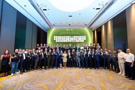 OBC Holdings ký kết hợp tác với hơn 30 đơn vị phân phối đưa dự án A&K Tower ra thị trường