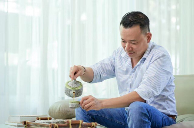 Chỉ vài tháng sau khi nghỉ hưu sớm, Trương Vĩ bắt đầu nhận ra những thay đổi lớn trong cách chi tiêu. Ảnh minh họa