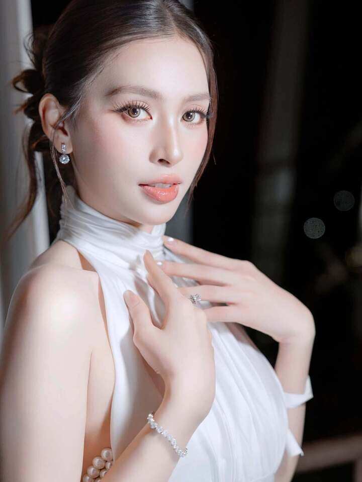 Tiểu Vy sau 8 năm đăng quang Hoa hậu Việt Nam - 3