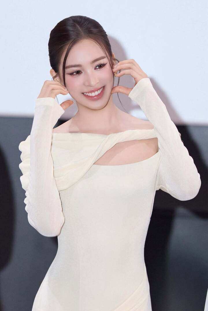 Tiểu Vy sau 8 năm đăng quang Hoa hậu Việt Nam - 10