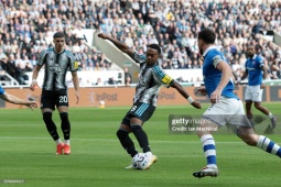 Trực tiếp bóng đá Newcastle - Hull City: Cố gắng tìm bàn gỡ (Ngoại hạng Anh)