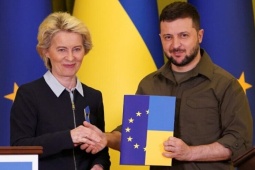 Châu Âu bất ngờ tặng Ukraine món quà cực lớn, bơm 3,7 tỷ đô cho Kiev mua vũ khí