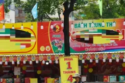 Bánh Trung thu đại hạ giá kiểu 'lạ hoắc'