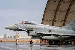 Tiêm kích Typhoon của Italy trúng đòn tập kích từ Houthi