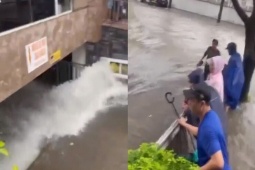 Bảo vệ kể giây phút thoát thân khi nước tràn vào tầng hầm chung cư như thác đổ