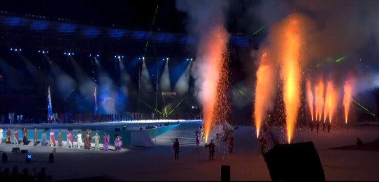 Khai mạc ASIAD: Lời chào đặc sắc, rạng rỡ đoàn thể thao Việt Nam - 1