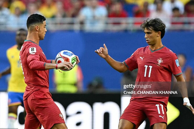 HLV Jesus muốn Felix chơi tiền đạo cắm, vị trí mà Ronaldo đảm nhiệm ở ĐT Bồ Đào Nha