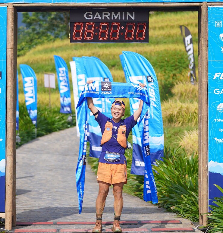 Junghyun Lim chinh phục đường chạy 160km nam. Ảnh VMM