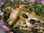 Bồi bổ bằng thịt gà - dùng đúng thành thuốc, dùng sai gây họa
