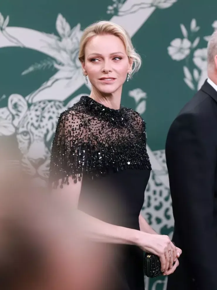 Vương phi Monaco dự sự kiện của quỹ Thân vương Albert II. Video: Instagram palaisprincierdemonaco