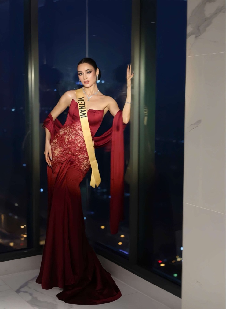 Hoa hậu Emoura Phạm tại Miss Grand International 2026. (Ảnh: EKCC)