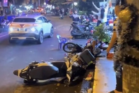 Bắt giữ 7 đối tượng liên quan vụ lái ô tô tông đám đông trước quán ăn