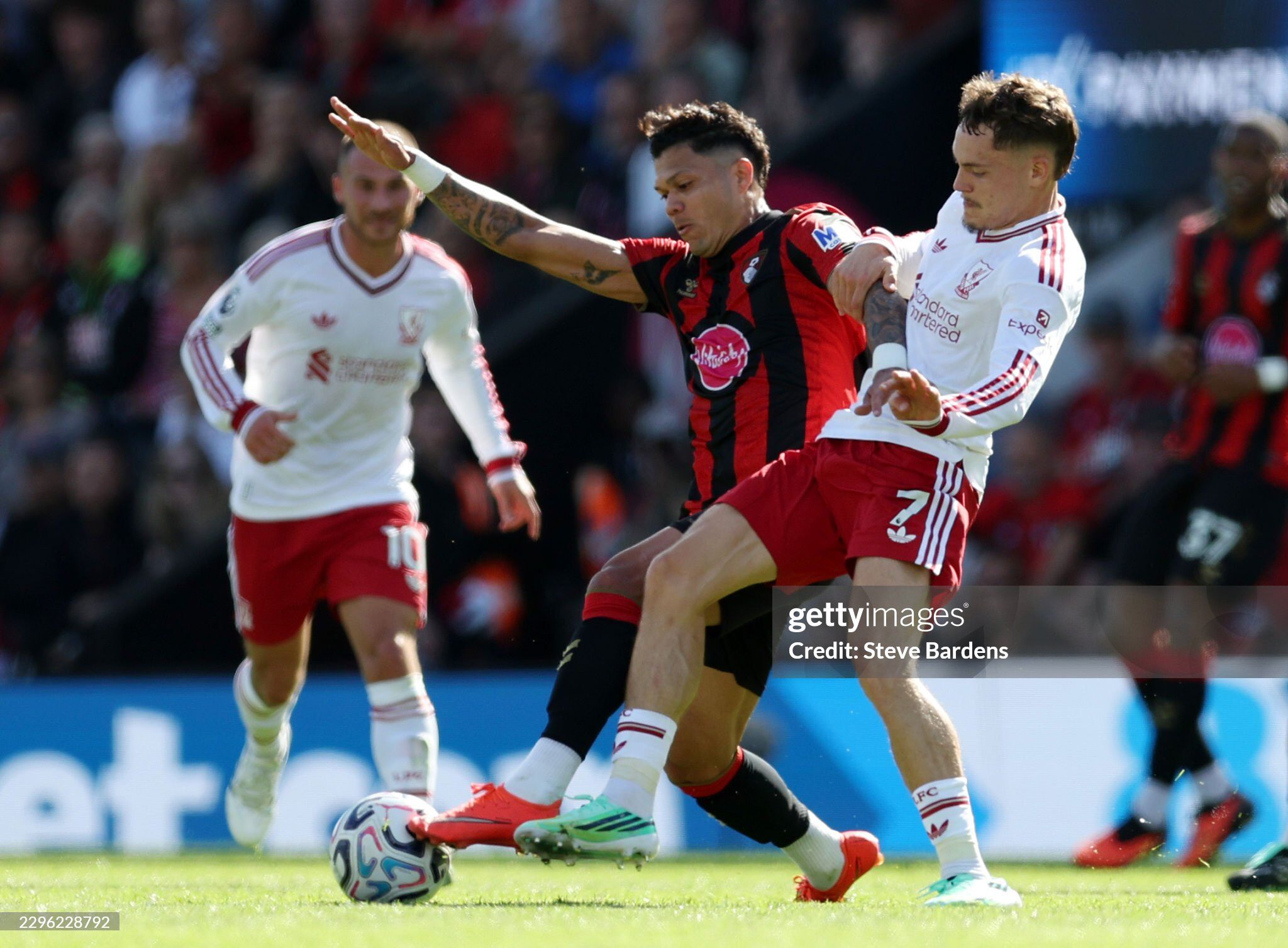 Trực tiếp bóng đá Bournemouth - Liverpool: "Lữ đoàn đỏ" xuất sắc bảo vệ thành quả (Hết giờ) - 6