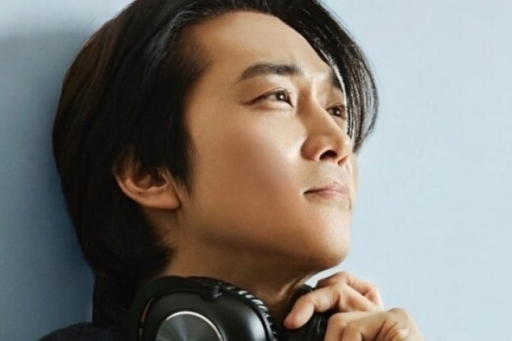 Song Seung Hun tuổi 50: Ngoại hình quên tuổi, tài sản kếch xù, hôn nhân 'bỏ ngỏ'