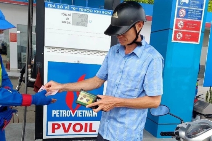 Giá xăng dầu hôm nay 21/9: Thế giới đi xuống, dầu trong nước sát 30.000 đồng/lít