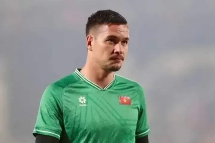 Vì sao thủ môn đắt giá nhất Việt Nam Nguyễn Filip vắng mặt ở FIFA ASEAN Cup?