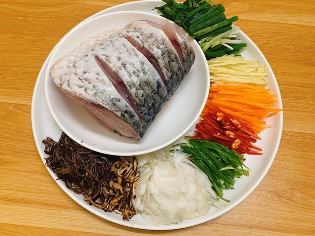 Nguyên liệu chuẩn bị sẵn để hấp. Ảnh: Vũ Huệ