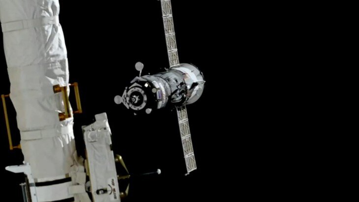 Tàu vũ trụ Progress MS-35 đang tiếp cận Trạm Vũ trụ Quốc tế (ISS) để thực hiện ghép nối vào ngày 19/9. Ảnh: NASA
