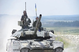 Quân đội Ukraine sẽ đưa loại xe tăng 'vô dụng nhất' T-84 vào chiến đấu thay thế cho M1A1 Abrams