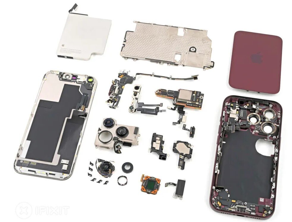Toàn bộ linh kiện bên trong iPhone 18 Pro được tháo ra.
