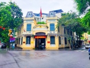 Có nhất thiết phải xây khách sạn cao cấp cạnh Hồ Gươm?
