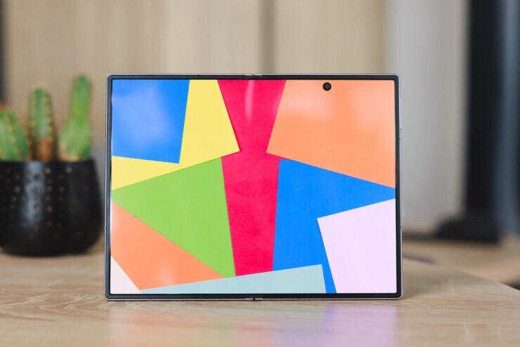 Galaxy Z Fold8 vẫn là "ông vua" của phân khúc điện thoại màn hình gập