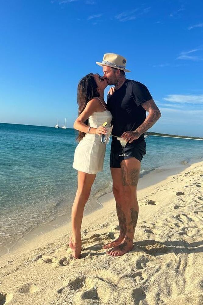 Phong cách nghỉ dưỡng của vợ chồng David Beckham - 7